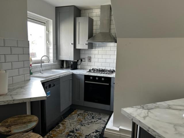 Cosy 2 Double Bed Apartment Swords Eksteriør billede
