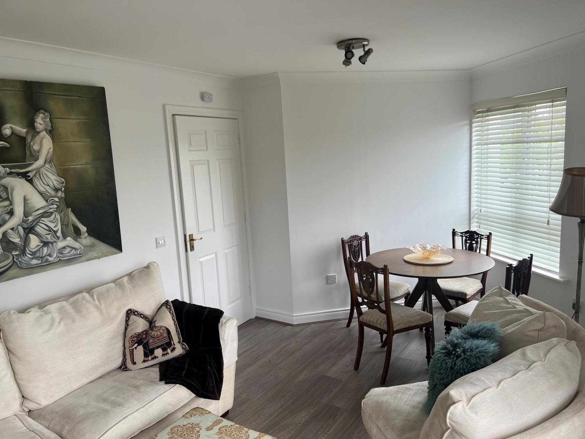 Cosy 2 Double Bed Apartment Swords Eksteriør billede